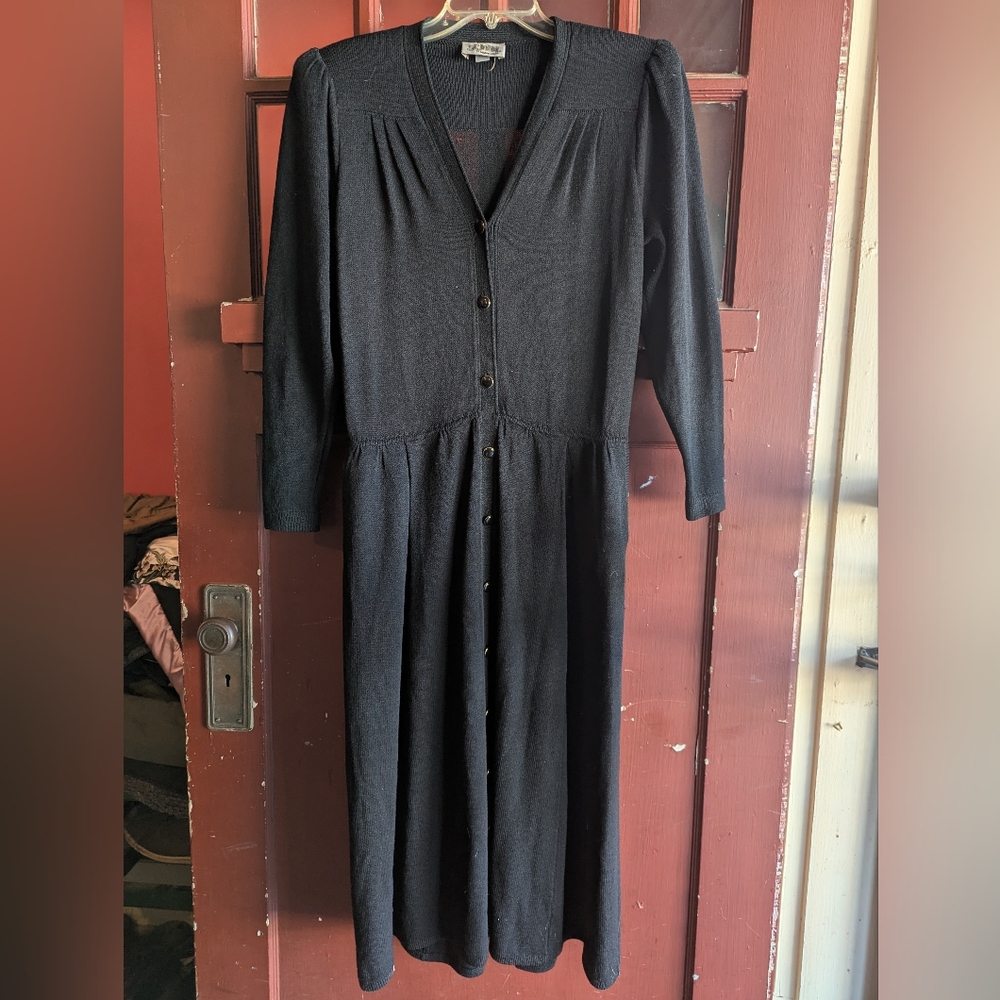 Gorgeous glam 70s St John knit dress